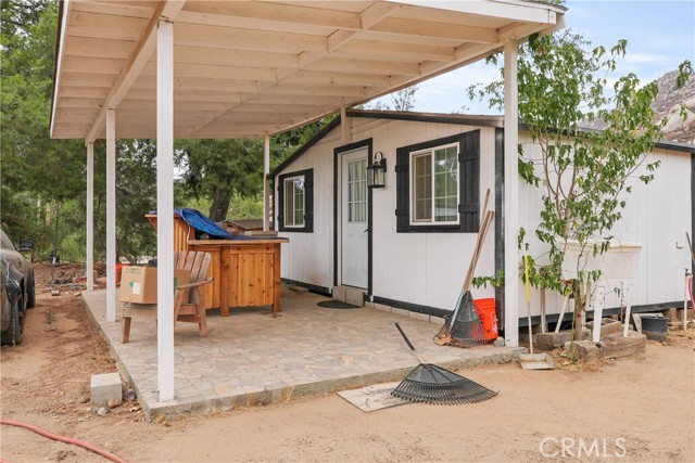 20180 Grill Court, Perris CA: https://media.crmls.org/medias/e5b3ed72-bc87-4834-b140-b545af420e28.jpg