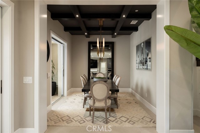 4901 Orleans Drive, Huntington Beach CA: https://media.crmls.org/medias/e5b4152c-5f94-4d31-a1c5-884c6393f85b.jpg