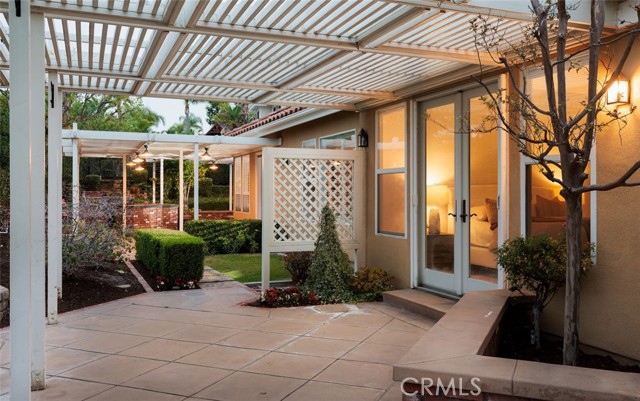 Detail Gallery Image 4 of 50 For 6406 E Abbeywood Rd, Orange,  CA 92867 - 4 Beds | 3/1 Baths