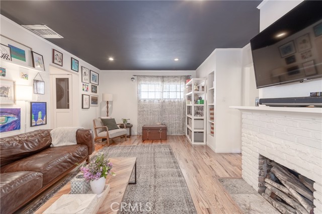 Detail Gallery Image 18 of 44 For 4437 Farmdale, Studio City,  CA 91602 - 3 Beds | 3 Baths