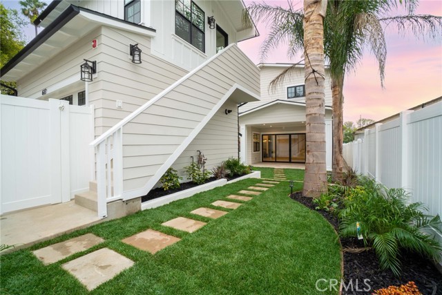 617 36th Street, Manhattan Beach, California 90266, 6 Bedrooms Bedrooms, ,6 BathroomsBathrooms,Residential,Sold,36th,SB22005152