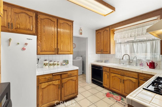 24209 Ward Street, Torrance, California 90505, 3 Bedrooms Bedrooms, ,2 BathroomsBathrooms,Residential,For Sale,Ward,SB25214002