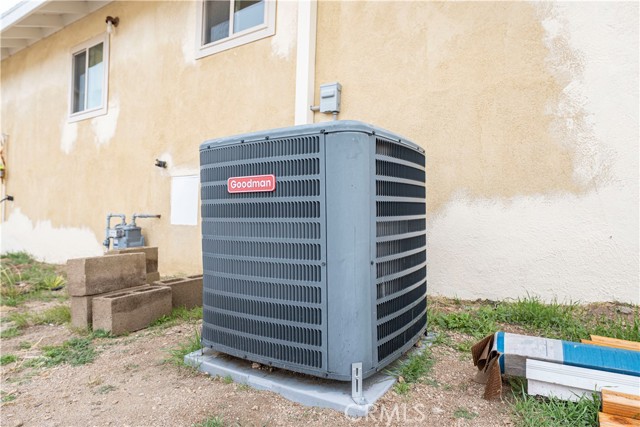 Detail Gallery Image 14 of 53 For 9404 Mesa, Lucerne Valley,  CA 92356 - 2 Beds | 1 Baths