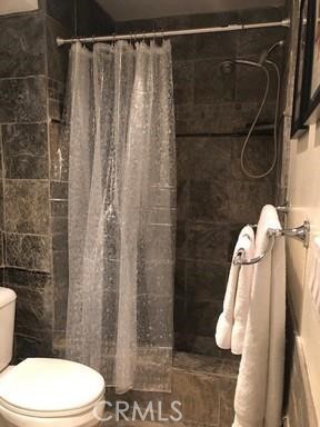 https://media.crmls.org/medias/e5b68820-435b-4a5a-9543-130462d2fcd2.jpg?preset=X-Large