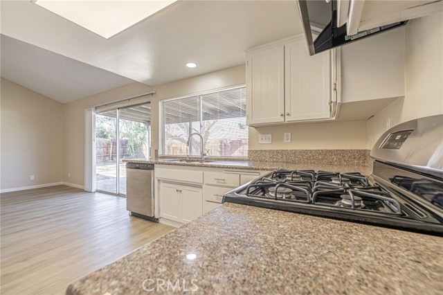 Detail Gallery Image 17 of 37 For 44125 Rodin, Lancaster,  CA 93535 - 4 Beds | 2 Baths