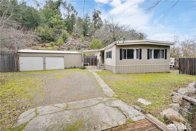 Front Image Thumbnail for CRLC25279428