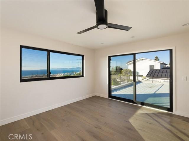 Detail Gallery Image 37 of 62 For 355 Hillcrest St, El Segundo,  CA 90245 - 5 Beds | 3 Baths