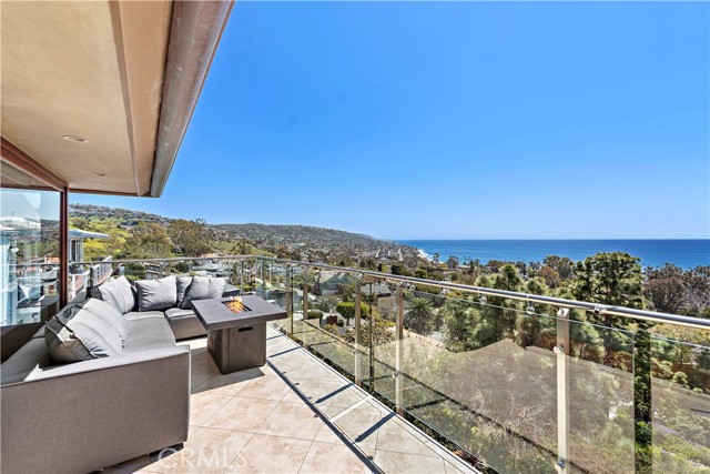 Detail Gallery Image 8 of 39 For 612 Allview Pl, Laguna Beach,  CA 92651 - 3 Beds | 3/1 Baths