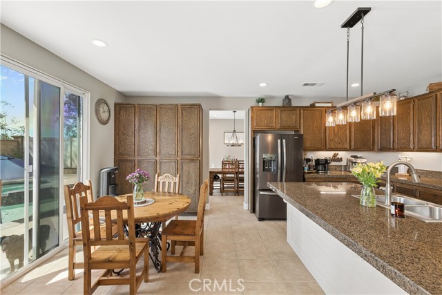 Detail Gallery Image 5 of 36 For 31171 Old Trail Cir, Murrieta,  CA 92563 - 4 Beds | 3 Baths