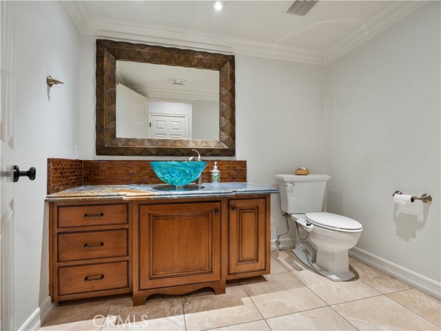Detail Gallery Image 36 of 46 For 26675 Macmillan Ranch Rd, Canyon Country,  CA 91387 - 5 Beds | 4/1 Baths