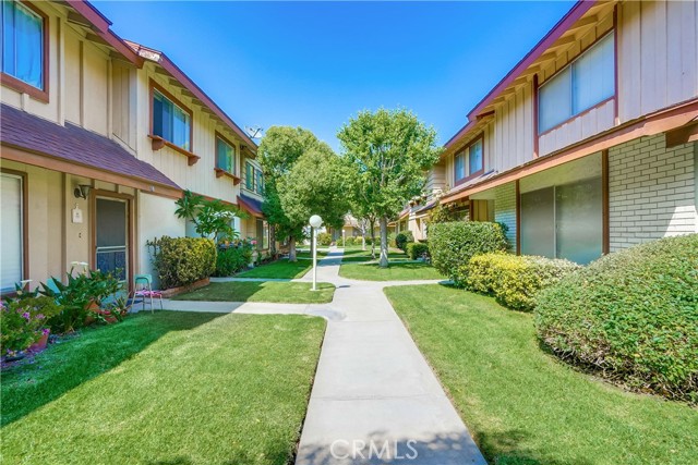 Image 2 for 11000 Woodruff Ave #8, Downey, CA 90241