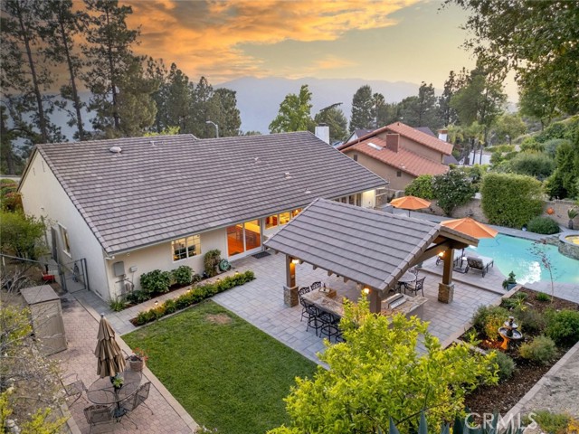 3033 Hopeton Road, La Crescenta CA: https://media.crmls.org/medias/e5b9454f-d9b5-48bb-aa81-89135143864f.jpg