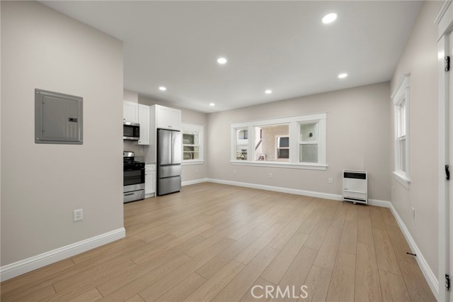 Detail Gallery Image 19 of 37 For 1822 E 2nd #6,  Long Beach,  CA 90802 - 1 Beds | 1 Baths