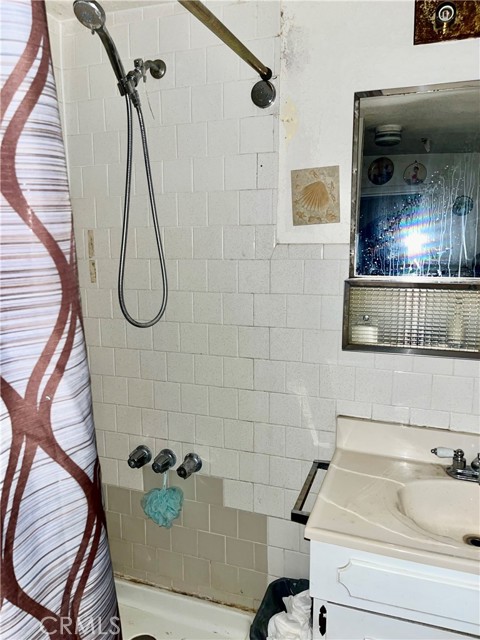 40665 Dutton Street, Cherry Valley CA: https://media.crmls.org/medias/e5b9aa82-2ef1-4c3d-8272-221c730d461a.jpg