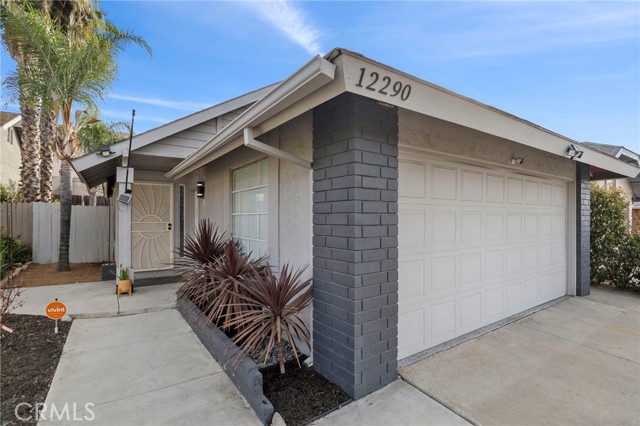 Detail Gallery Image 2 of 36 For 12290 Hythe St, Moreno Valley,  CA 92557 - 2 Beds | 1 Baths