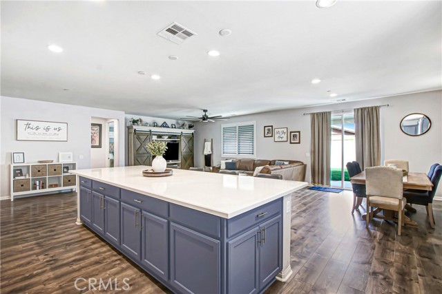 Detail Gallery Image 6 of 35 For 34755 Myoporum, Murrieta,  CA 92563 - 4 Beds | 3/1 Baths