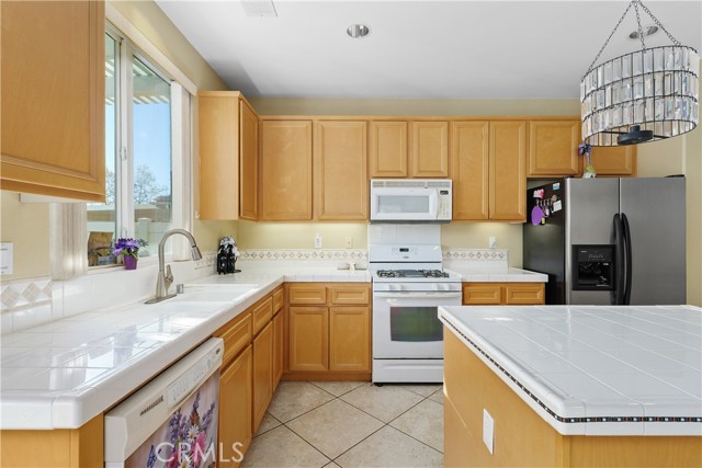 Detail Gallery Image 19 of 38 For 186 Canary Ck, Beaumont,  CA 92223 - 2 Beds | 2 Baths