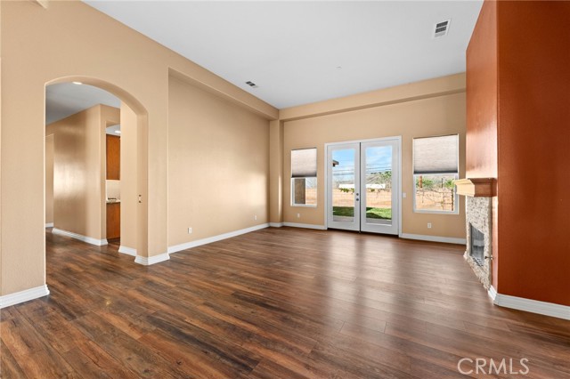 Detail Gallery Image 6 of 47 For 35316 Dry Creek Rd, Yucaipa,  CA 92399 - 4 Beds | 3 Baths