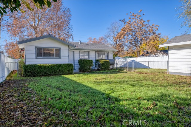 Detail Gallery Image 27 of 34 For 4088 Country Club Dr, Lucerne,  CA 95458 - 2 Beds | 1 Baths