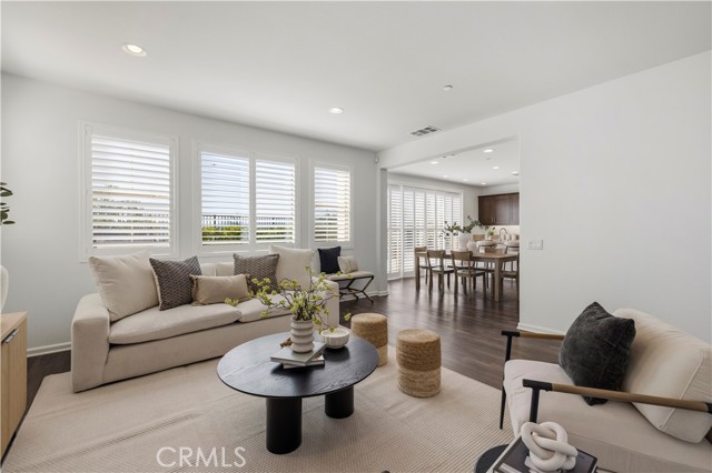 Detail Gallery Image 5 of 33 For 20650 Huntley, Saugus,  CA 91350 - 4 Beds | 3 Baths