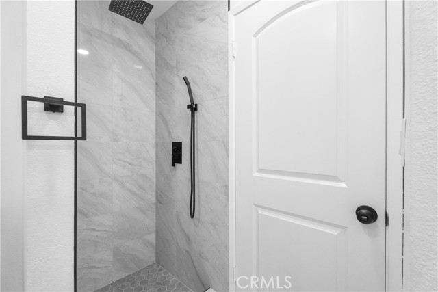 634 Pinehurst Avenue, Placentia CA: https://media.crmls.org/medias/e5bc6cc3-03e9-4156-ae60-e028e748dd5c.jpg