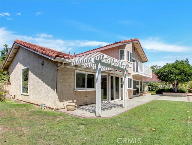 20472 Via Marwah, Yorba Linda CA: https://media.crmls.org/medias/e5bc7153-33cb-40b4-a5a6-a6760cc0e7ad.jpg