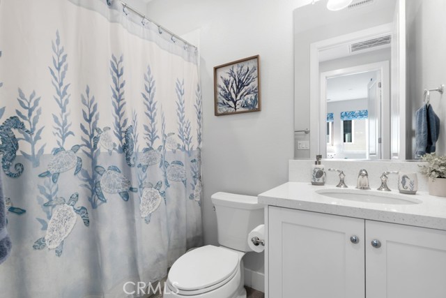 Detail Gallery Image 36 of 75 For 20725 W Bluebird Ct, Porter Ranch,  CA 91324 - 5 Beds | 5/1 Baths