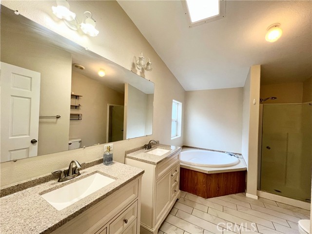 201 Lakewood Drive, Frazier Park CA: https://media.crmls.org/medias/e5be3050-494a-4f05-9fd4-5a047804cb0b.jpg