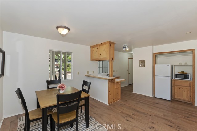 747 Boulder Bay, Big Bear Lake CA: https://media.crmls.org/medias/e5be5177-90e2-4e02-b54a-ed0fbcb0249e.jpg