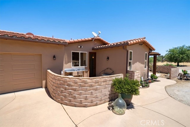 5085 Martingale Circle, San Miguel CA: https://media.crmls.org/medias/e5bed489-5341-412a-b2c2-4761e7cc1ea8.jpg