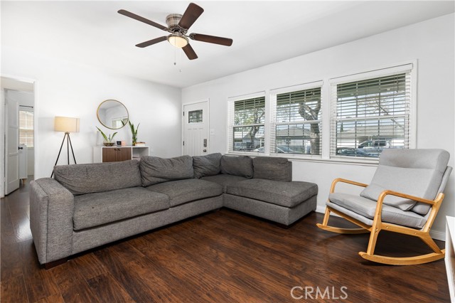 Detail Gallery Image 3 of 5 For 12126 Oracle St, Norwalk,  CA 90650 - 2 Beds | 1 Baths