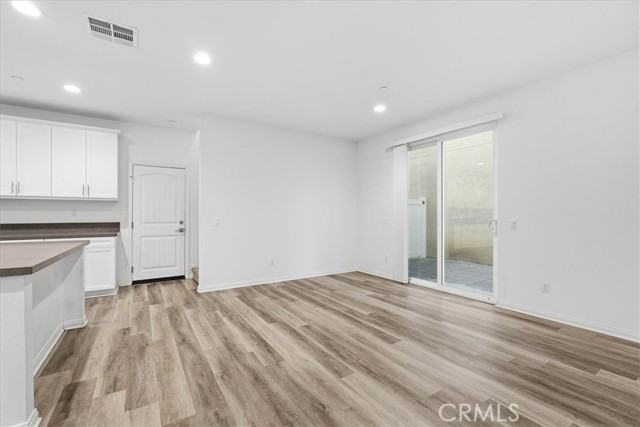 Detail Gallery Image 6 of 37 For 1207 Garnet Ct, Colton,  CA 92324 - 3 Beds | 2/1 Baths