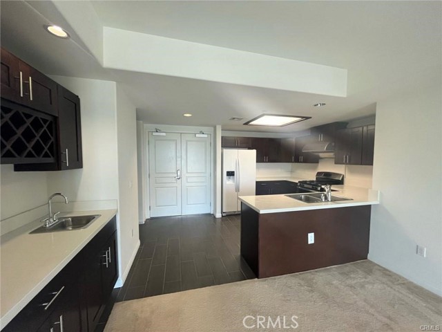 Detail Gallery Image 4 of 22 For 11 S 3rd St #227 #227,  Alhambra,  CA 91801 - 2 Beds | 2/1 Baths
