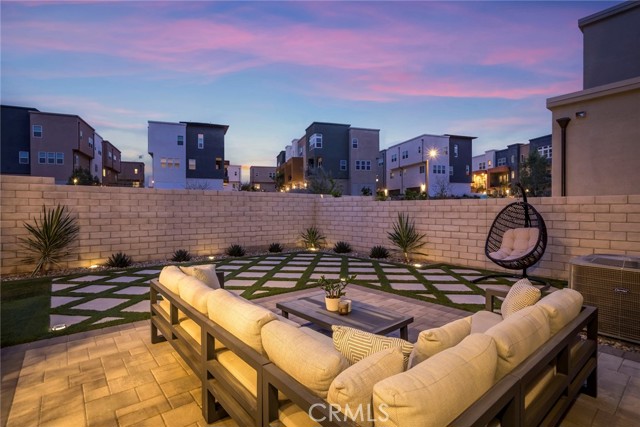 Detail Gallery Image 67 of 74 For 27018 California Ct, Valencia,  CA 91381 - 4 Beds | 4/1 Baths