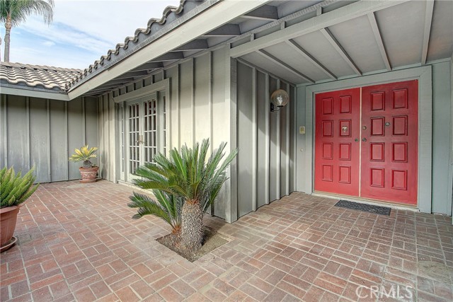 Detail Gallery Image 4 of 62 For 1535 via Tioga, Riverside,  CA 92506 - 4 Beds | 2 Baths