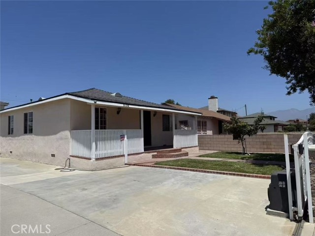 3109 Rosemead Pl, Rosemead CA: https://media.crmls.org/medias/e5c1d6a8-24ea-470e-96d0-847dfca2f2c7.jpg