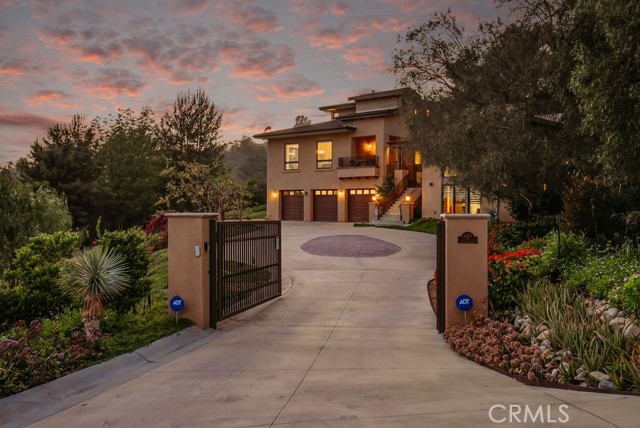 Detail Gallery Image 1 of 75 For 2185 Papaya Dr, La Habra Heights,  CA 90631 - 5 Beds | 6 Baths