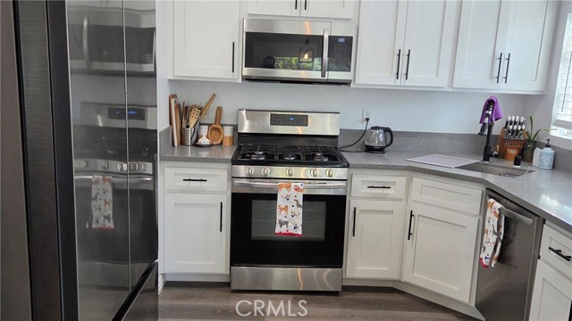 Detail Gallery Image 9 of 75 For 3020 Oregon Ave, Long Beach,  CA 90806 - 3 Beds | 1 Baths