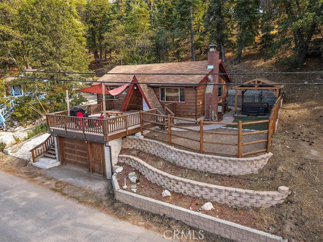 43201 Sand Canyon Road, Big Bear Lake CA: https://media.crmls.org/medias/e5c33ca6-bb42-4573-a7cb-f4991b077ffe.jpg