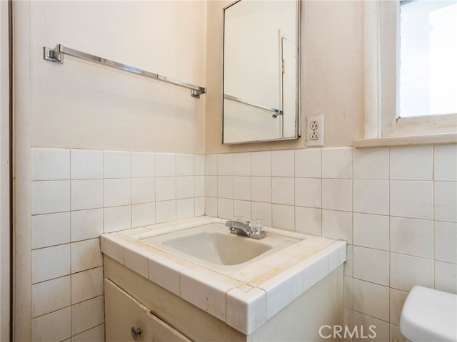 Detail Gallery Image 27 of 40 For 13607 Huston St, Sherman Oaks,  CA 91423 - 3 Beds | 2 Baths