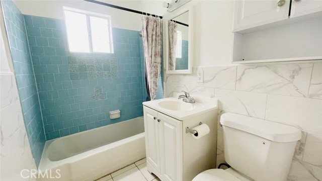 1083 Gaviota Avenue, Long Beach CA: https://media.crmls.org/medias/e5c406ba-a296-49ae-bf80-e5635ee6fa70.jpg