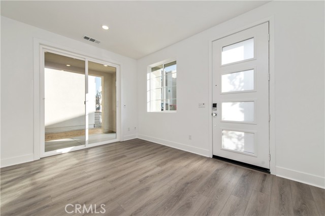 Detail Gallery Image 5 of 28 For 231 Heartland Way, Rancho Mission Viejo,  CA 92694 - 3 Beds | 2/1 Baths