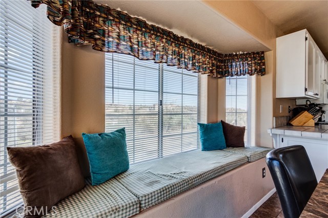 Detail Gallery Image 12 of 72 For 7170 Joshua, Oak Hills,  CA 92344 - 3 Beds | 2 Baths