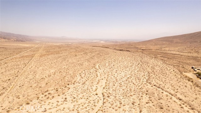 0 0, Desert Hot Springs CA: https://media.crmls.org/medias/e5c4f6ba-f5d2-43e8-a95d-8bd6209f7ee2.jpg