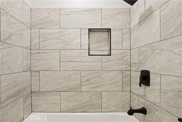 Detail Gallery Image 16 of 25 For 8744 Burnet Ave #14,  North Hills,  CA 91343 - 2 Beds | 2/1 Baths