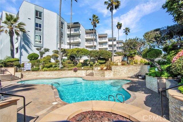 610 The Village, Redondo Beach, California 90277, 1 Bedroom Bedrooms, ,1 BathroomBathrooms,Residential,For Sale,The Village,SB25047963