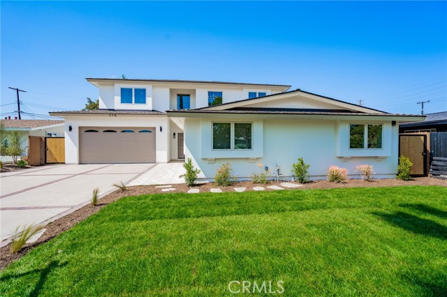 218 Princeton Dr, Costa Mesa, CA 92626