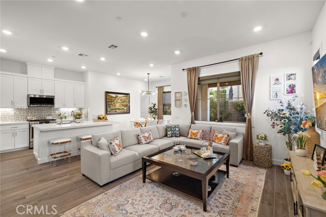 Detail Gallery Image 7 of 29 For 756 Sunrise Rd, Rancho Mission Viejo,  CA 92694 - 3 Beds | 3 Baths