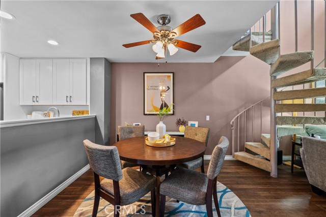 23957 Arroyo Park Drive, Valencia CA: https://media.crmls.org/medias/e5c7934a-7847-477d-bc34-6b20f31538f3.jpg