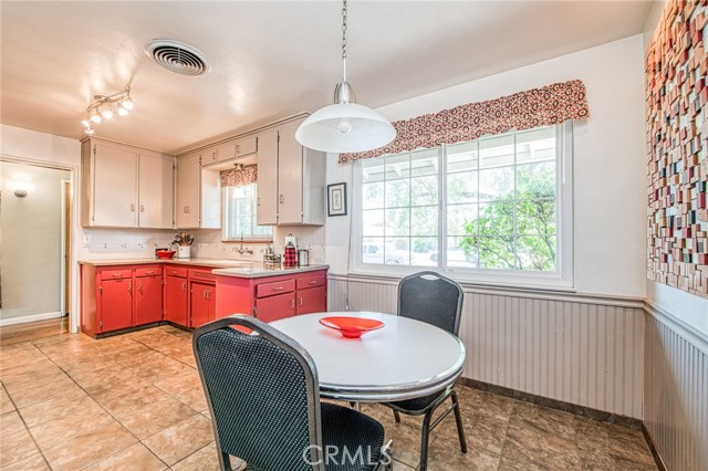 Detail Gallery Image 12 of 40 For 3421 N Callisch St, Fresno,  CA 93726 - 2 Beds | 1/1 Baths